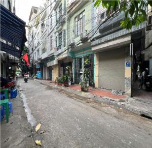 Hoàng Mai DT 35m 5T, Ô tô đỗ cửa tiện ích hồ Đền Lừ, Louis City